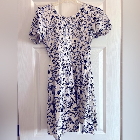 Skater Dress with floral design - Picture 2 of 4